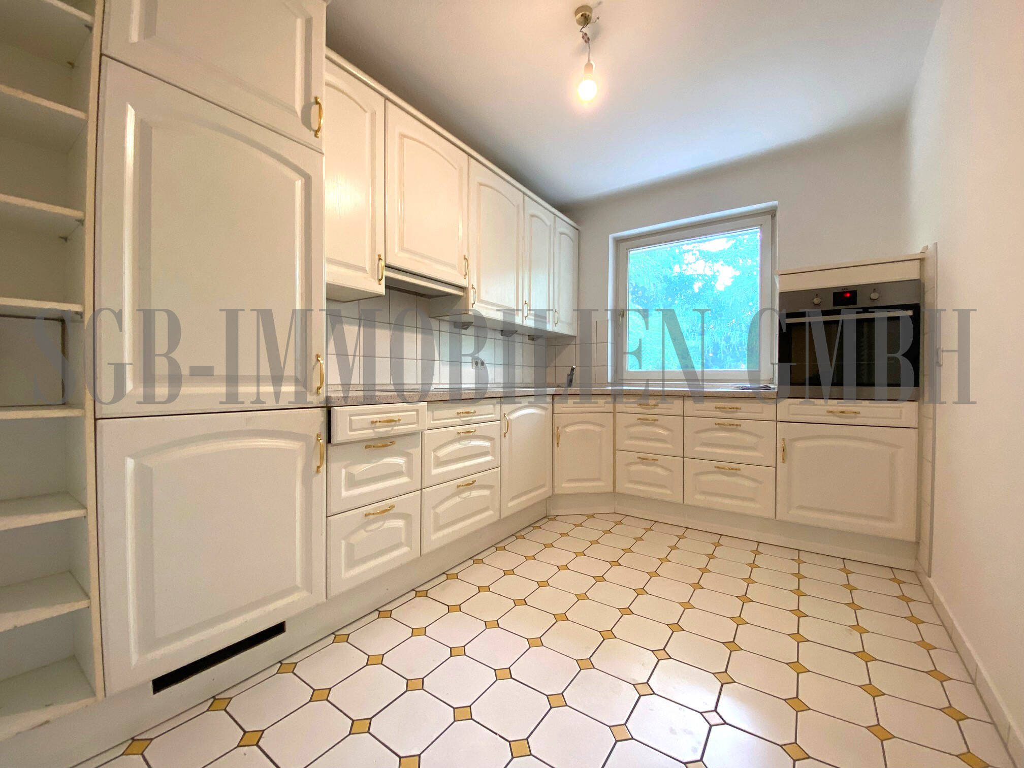 Property thumbnail 10