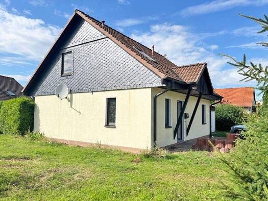 Haus zur Miete 1.000 € 4 Zimmer 110 m² 450 m² Grundstück Ackerweg 31 Wetteritz Grimma 04668
