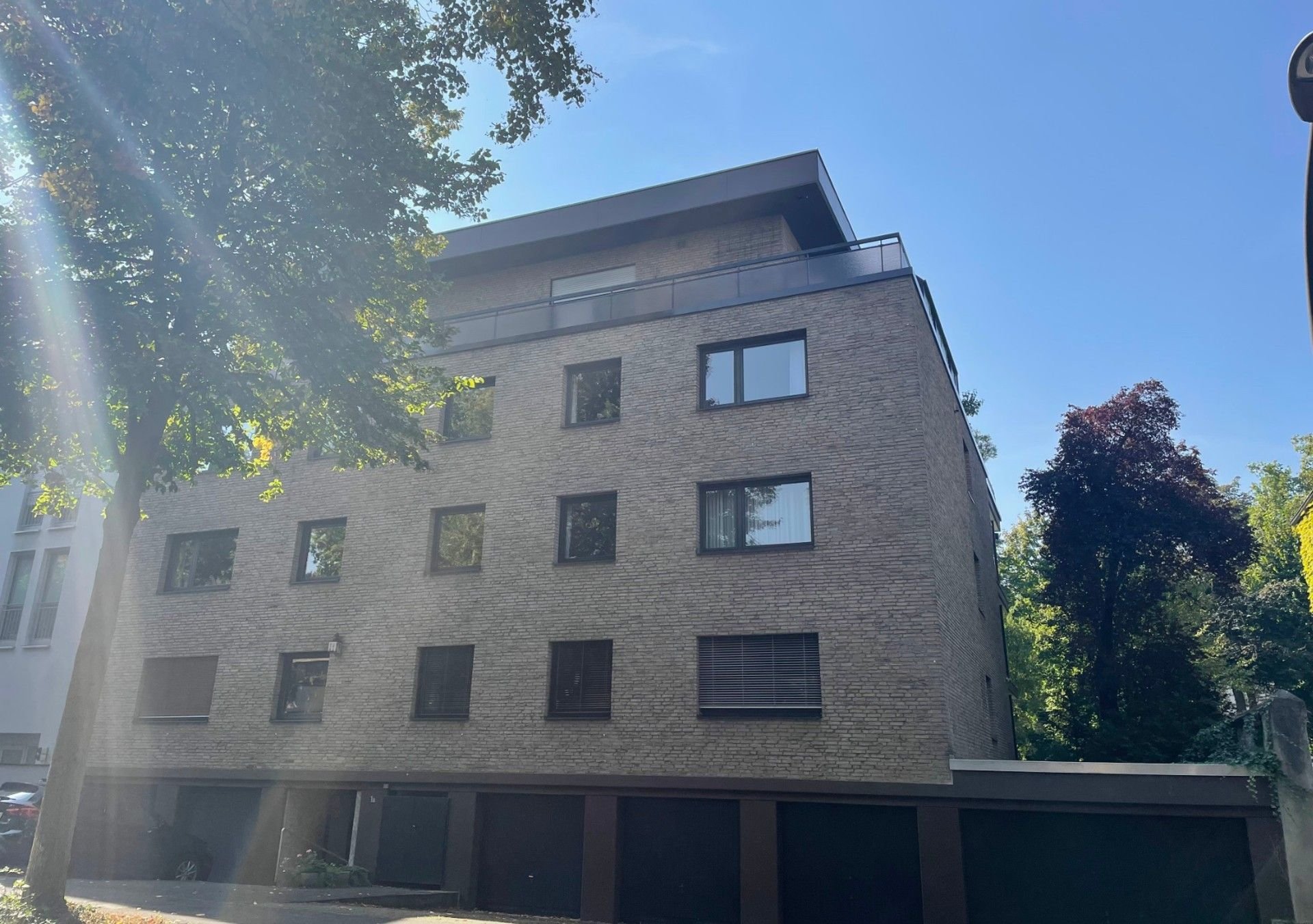 Apartment zur Zwangsversteigerung 670.000 € 3 Zimmer 143 m²<br/>Wohnfläche Braunsfeld Köln 50933