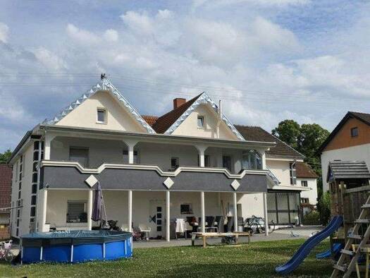 Mehrfamilienhaus zum Kauf provisionsfrei 599.000 € 7 Zimmer 222 m² 923 m² Grundstück frei ab sofort Locherhof Eschbronn 78664