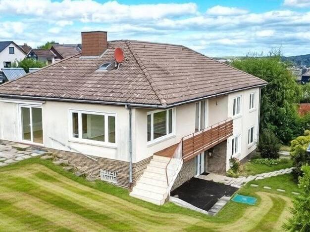Einfamilienhaus zum Kauf 449.000 € 7 Zimmer 233,6 m² 783 m² Grundstück Weimar Ahnatal 34292