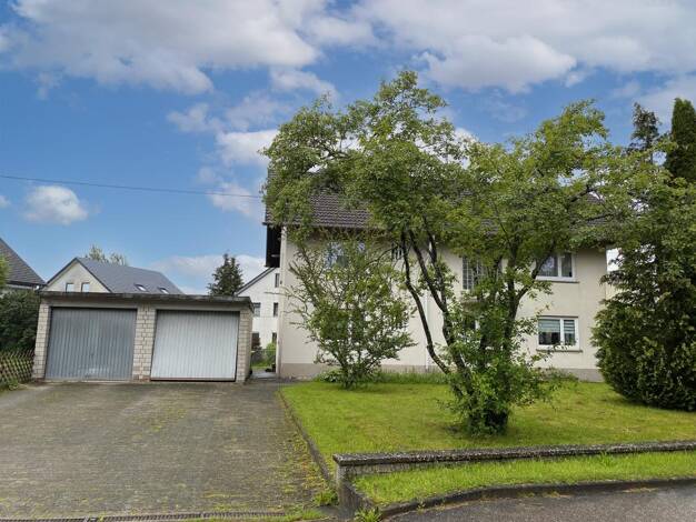 Wohnung zum Kauf 228.000 € 4,5 Zimmer 100 m² frei ab sofort Weiler Königsfeld 78126