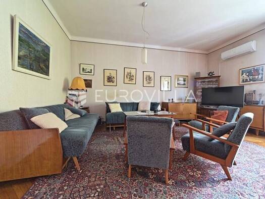 Wohnung zum Kauf 330.000 € 3 Zimmer 110 m² 1. Geschoss Gornji grad / Centar Osijek