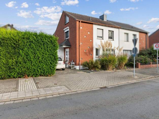 Doppelhaushälfte zum Kauf 349.000 € 4 Zimmer 100 m² 518 m² Grundstück Vluyn Neukirchen-Vluyn 47506