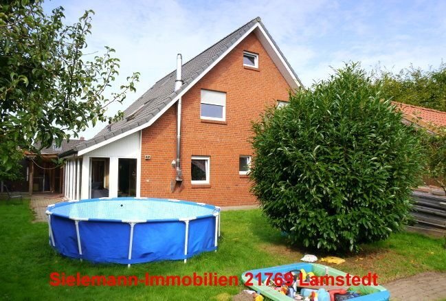 Einfamilienhaus zum Kauf 295.000 € 7 Zimmer 251,2 m²<br/>Wohnfläche 1.035 m²<br/>Grundstück Lamstedt Lamstedt 21769