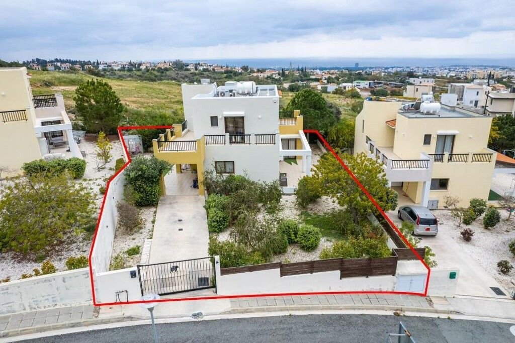 Einfamilienhaus zum Kauf 350.000 € 168 m²<br/>Wohnfläche Paphos