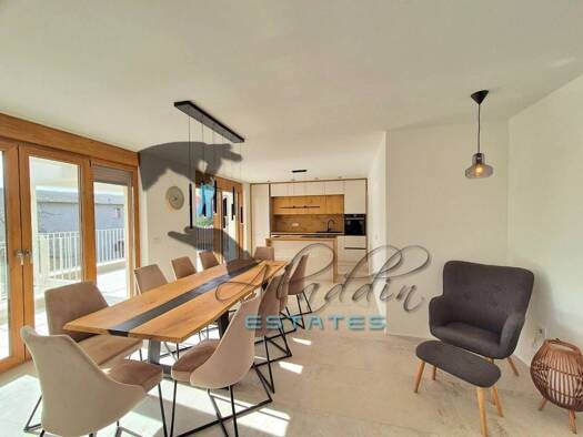 Haus zum Kauf 1.420.000 € 6 Zimmer 414 m² Kastela