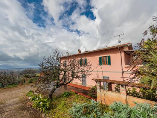 Haus zum Kauf 390.000 € 6 Zimmer 290 m² 27.000 m² Grundstück frei ab sofort Montecatini-Terme