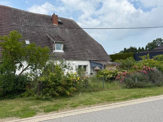 Doppelhaushälfte zum Kauf 69.990 € 7 Zimmer 164,5 m² 1.497 m² Grundstück Groß Krankow 23966