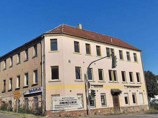 Mehrfamilienhaus zum Kauf 245.000 € 33 Zimmer 1.746 m² 3.469 m² Grundstück frei ab sofort Hauptstraße 50 Lichtentanne 08115