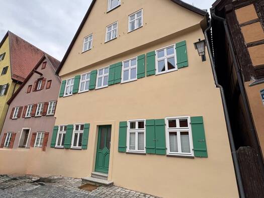 Wohnung zur Miete 1.100 € 5 Zimmer 107 m² Geschoss 1/3 frei ab sofort Dinkelsbühl Dinkelsbühl 91550