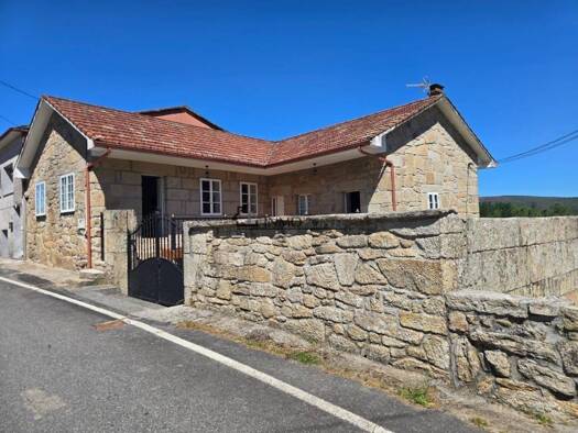 Villa zum Kauf 180.000 € 3 Zimmer 285 m² 3.900 m² Grundstück Campo Lameiro 36119