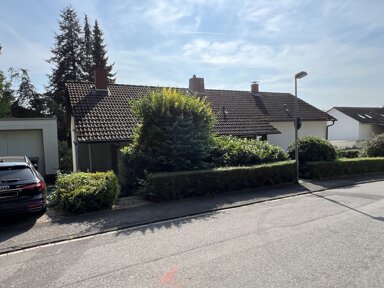 Einfamilienhaus zum Kauf 480.000 € 9 Zimmer 190 m² 846 m² Grundstück frei ab sofort Unterer Richtsberg Marburg 35039