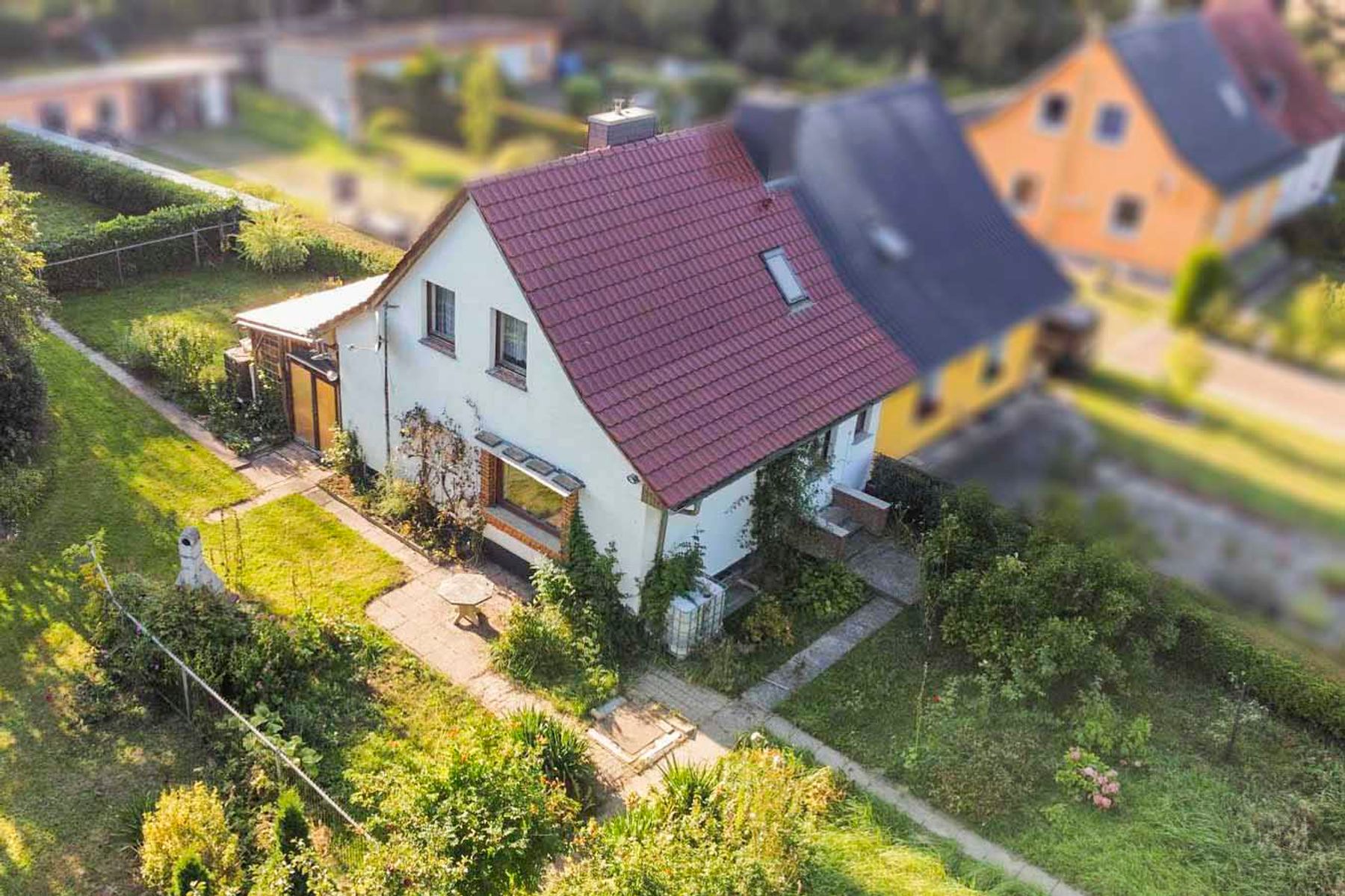 Doppelhaushälfte zum Kauf 149.000 € 5 Zimmer 100,3 m²<br/>Wohnfläche 1.194,3 m²<br/>Grundstück Devin Stralsund 18439