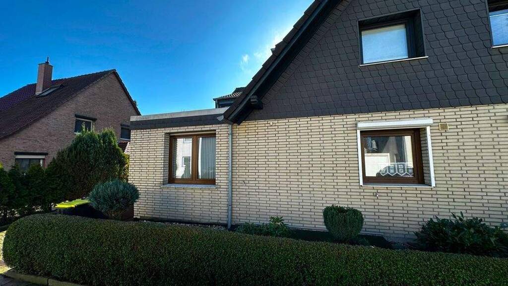 Doppelhaushälfte zum Kauf 450.000 € 6 Zimmer 197 m² 506 m² Grundstück Karnap Essen 45329