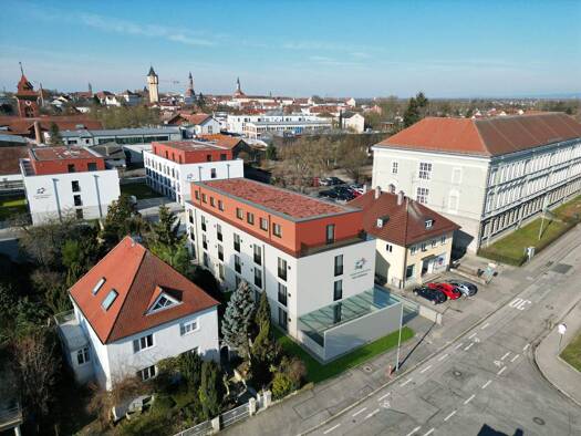 Studio zur Miete 600 € 1 Zimmer 29 m² 4. Geschoss frei ab 01.04.2026 Straubing 94315