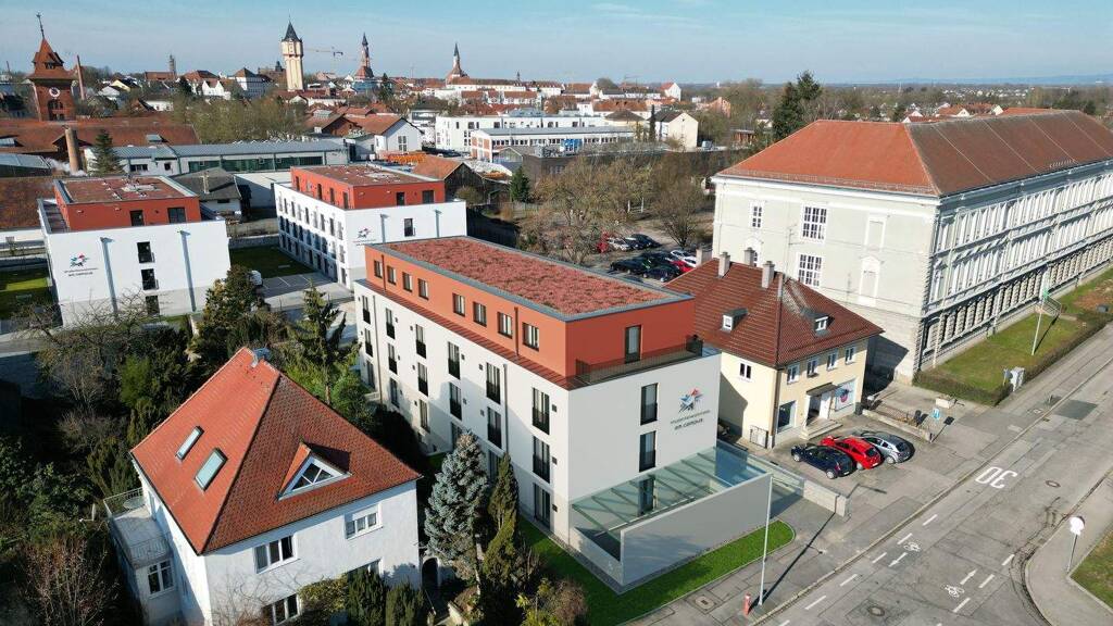 Studio zur Miete 600 € 1 Zimmer 29 m² 4. Geschoss frei ab 01.04.2026 Straubing 94315