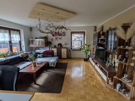Wohnung zur Miete 850 € 3 Zimmer 97 m² Geschoss EG/3 frei ab 01.06.2026 Aising Rosenheim 83026