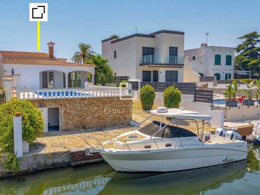 Haus zum Kauf 995.000 € 131 m² 503 m² Grundstück Empuriabrava 17487