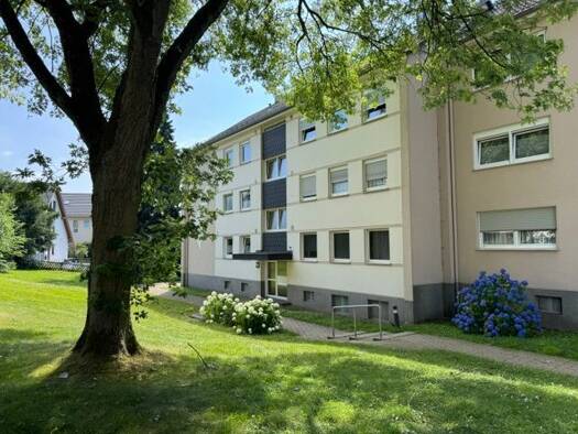 Wohnung zum Kauf 140.000 € 3 Zimmer 70 m² Geschoss 1/3 frei ab sofort Gräfrath Solingen 42653