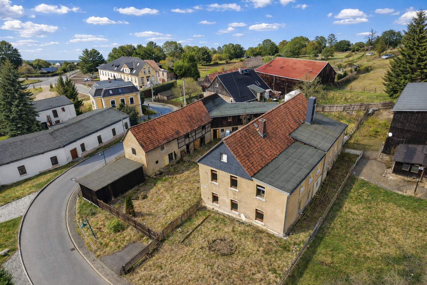 Immobilie in Falkenstein/Vogtland - Charmantes Bauernhaus mit Nebengebäude und großem Potenzial zur individuellen Gestaltung - Bild 4