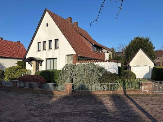 Einfamilienhaus zum Kauf 315.000 € 7 Zimmer 233 m² 651 m² Grundstück Stadthagen 31655