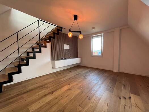 Maisonette zur Miete 1.750 € 3,5 Zimmer 90 m² 5. Geschoss West Stuttgart 70178