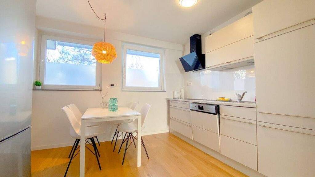 Wohnung zum Kauf 220.000 € 2 Zimmer 56,3 m² EG Zollhaus Nürnberg 90471