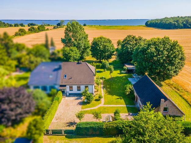 Doppelhaushälfte zum Kauf 349.000 € 5 Zimmer 140 m² 1.400 m² Grundstück Tremt Sundhagen 18519