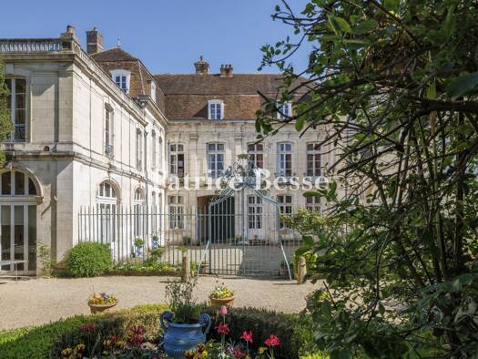 Haus zum Kauf 1.350.000 € 20 Zimmer 2.000 m² 2.432 m² Grundstück Saint Germain-Hôtel de Ville-Saint Pierre Auxerre 89000
