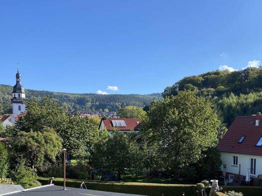 Wohnung zur Miete 473 € 3 Zimmer 86 m² frei ab sofort Steinbach-Hallenberg Steinbach-Hallenberg 98587
