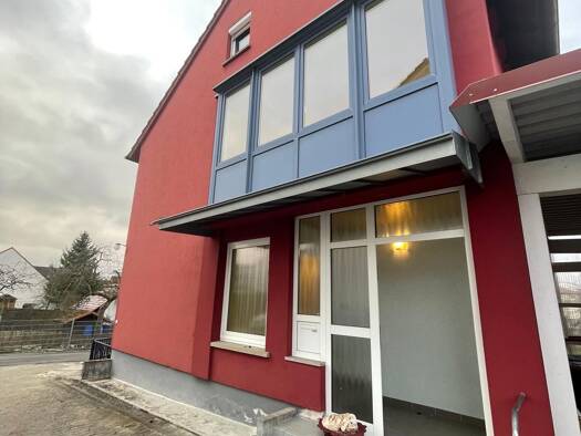 Einfamilienhaus zur Miete 1.200 € 5,5 Zimmer 158 m² 900 m² Grundstück frei ab sofort Forstweg 2 Wasserlosen 97535