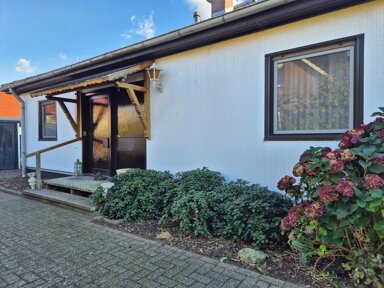 Bungalow zum Kauf provisionsfrei 329.000 € 4 Zimmer 142 m² 944 m² Grundstück Kirchhatten II Hatten 26209