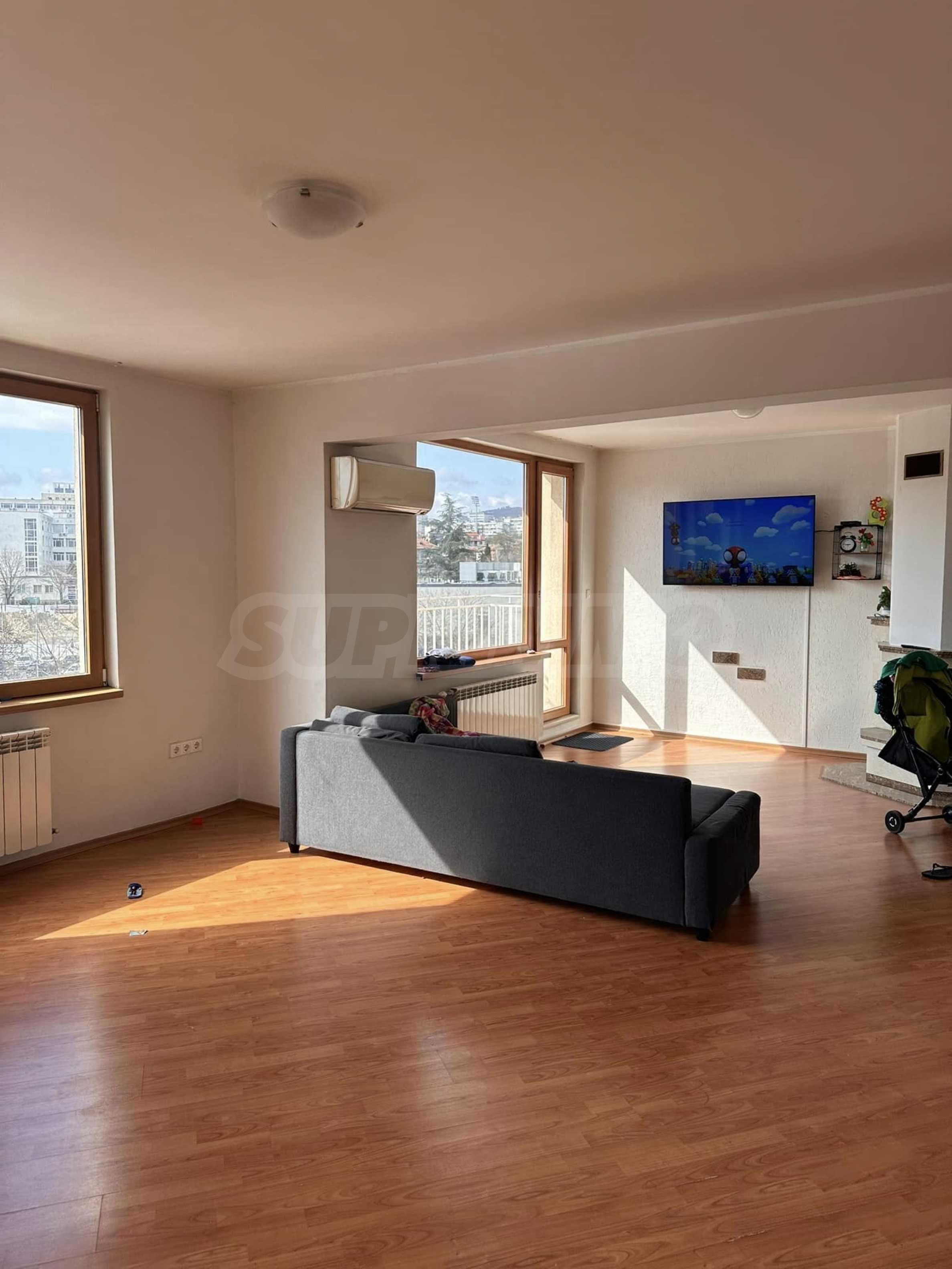 Apartment zum Kauf 480.000 € 5 Zimmer 389 m²<br/>Wohnfläche Varna