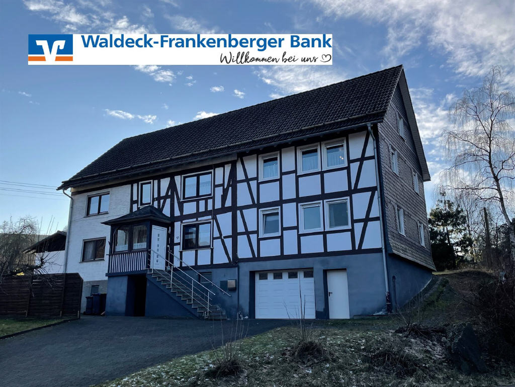 Einfamilienhaus zum Kauf 179.000 € 8 Zimmer 242,1 m²<br/>Wohnfläche 649 m²<br/>Grundstück Elsoff Bad Berleburg-Elsoff 57319