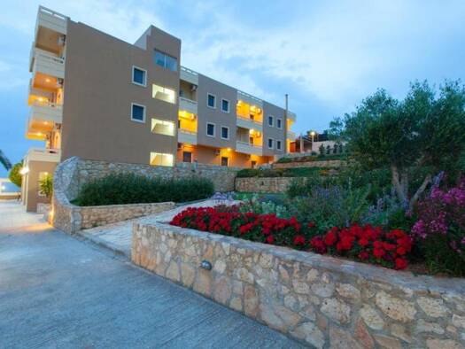 Hotel zum Kauf 2.500.000 € 3.300 m² Grundstück Kreta Stalos 731 00