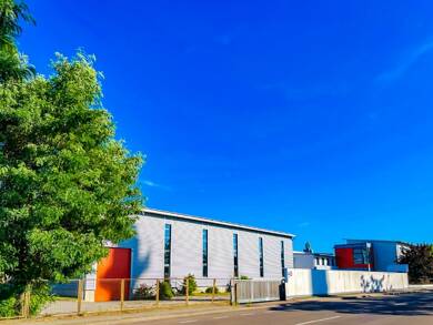 Produktionshalle zum Kauf 1.800.000 € 2.344,6 m² Lagerfläche Coswig 01640