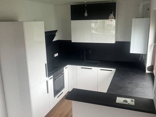 Wohnung zur Miete 1.000 € 2 Zimmer 87 m² Geschoss 1/4 frei ab sofort Altenbauna Baunatal 34225