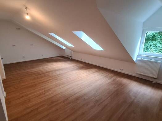 Wohnung zur Miete 800 € 1 Zimmer 40 m² 2. Geschoss frei ab sofort Neuhofstraße 15 a Nordend-West Frankfurt am Main 60318