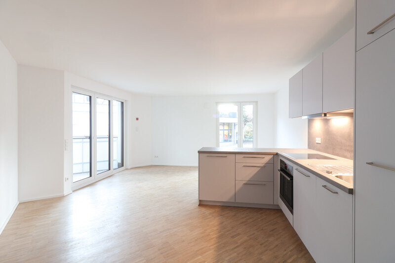 Wohnung zur Miete 883 € 2 Zimmer 53,5 m²<br/>Wohnfläche 1.<br/>Geschoss 01.02.2025<br/>Verfügbarkeit Reutlinger Straße 74 Metzingen Metzingen 72555