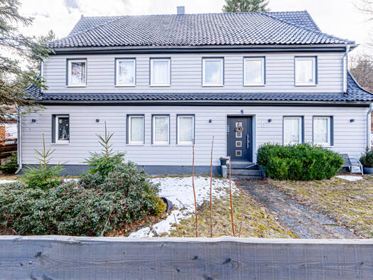 Haus zum Kauf 179.000 € 14 Zimmer 299 m² 1.219 m² Grundstück Braunlage Braunlage 38700