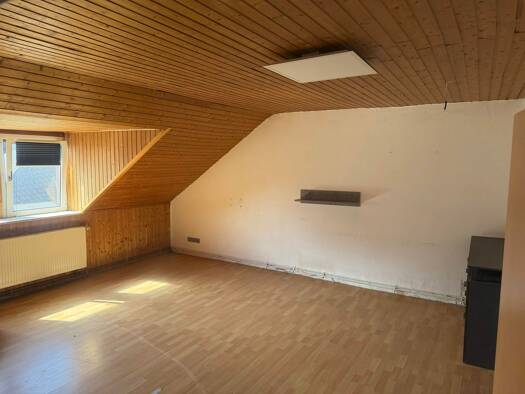 Mehrfamilienhaus zur Miete 790 € 3 Zimmer 70 m² frei ab 01.09.2026 Eltville Eltville am Rhein 65343