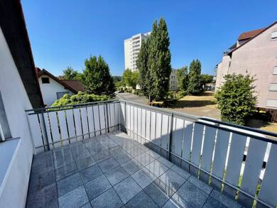Wohnung zur Miete 800 € 2 Zimmer 64 m² Dachgeschoss frei ab 01.08.2025 Rottendorf 97228