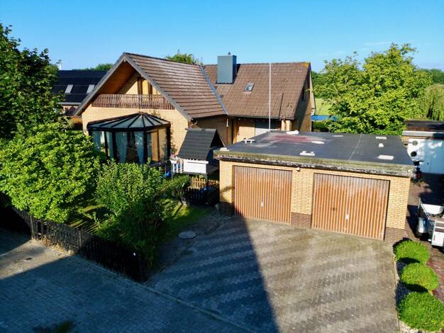 Einfamilienhaus zum Kauf 385.000 € 7 Zimmer 180 m² 605 m² Grundstück Sengwarden Wilhelmshaven 26388