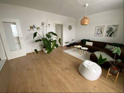 Wohnung zur Miete 650 € 3 Zimmer 95 m² 2. Geschoss frei ab 01.04.2026 Denkendorf 85095