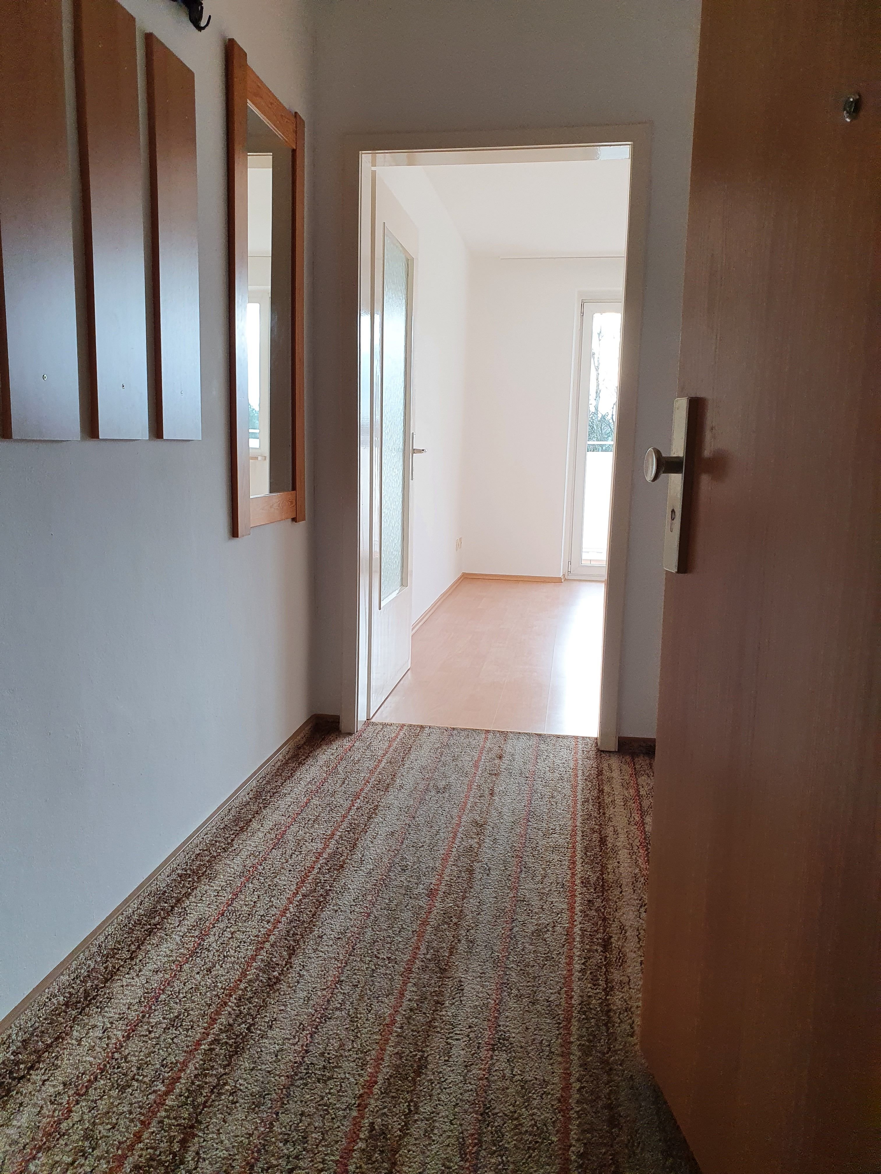 Wohnung zum Kauf 89.500 € 1 Zimmer 28 m²<br/>Wohnfläche 5.<br/>Geschoss West Waldkraiburg 84478