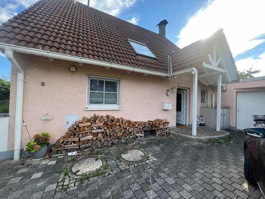 Einfamilienhaus zur Miete 1.950 € 5 Zimmer 150 m² 450 m² Grundstück frei ab 01.01.2027 Ammerndorf 90614