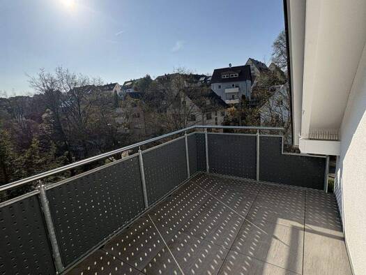 Wohnung zur Miete 1.150 € 3 Zimmer 73 m² 3. Geschoss frei ab 01.06.2026 Untertürkheim Stuttgart 70327