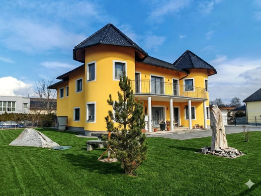 Haus zum Kauf 1.150.000 € 6 Zimmer 247 m² 980 m² Grundstück Innere Stadt Klagenfurt 9020