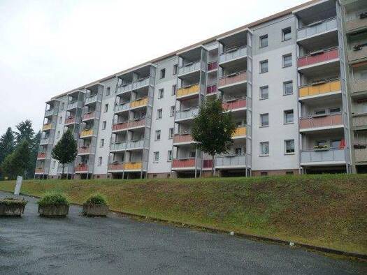 Wohnung zur Miete 330 € 3 Zimmer 56,9 m² 3. Geschoss frei ab 01.04.2026 Am Kuhberg 20 Bad Elster 08645